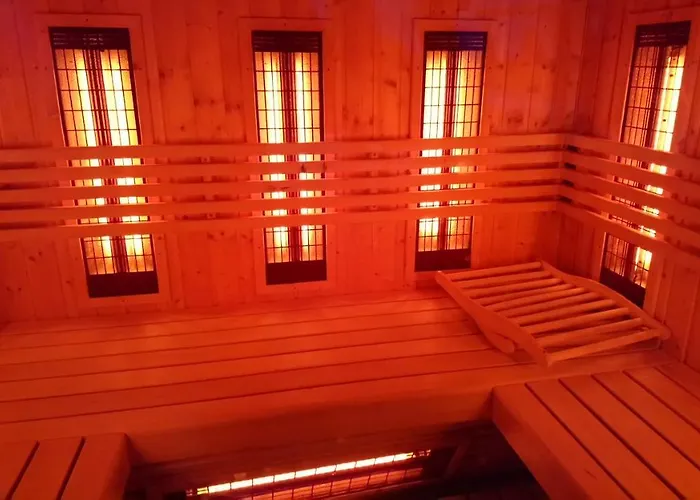 Radowid 15 W Centrum Z Basenem Appartement